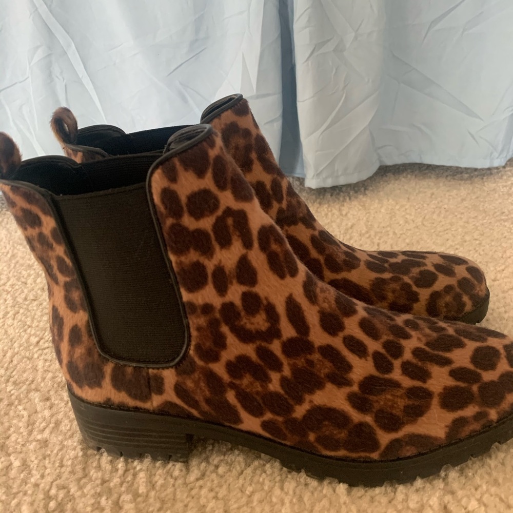 adorable cheetah print boots